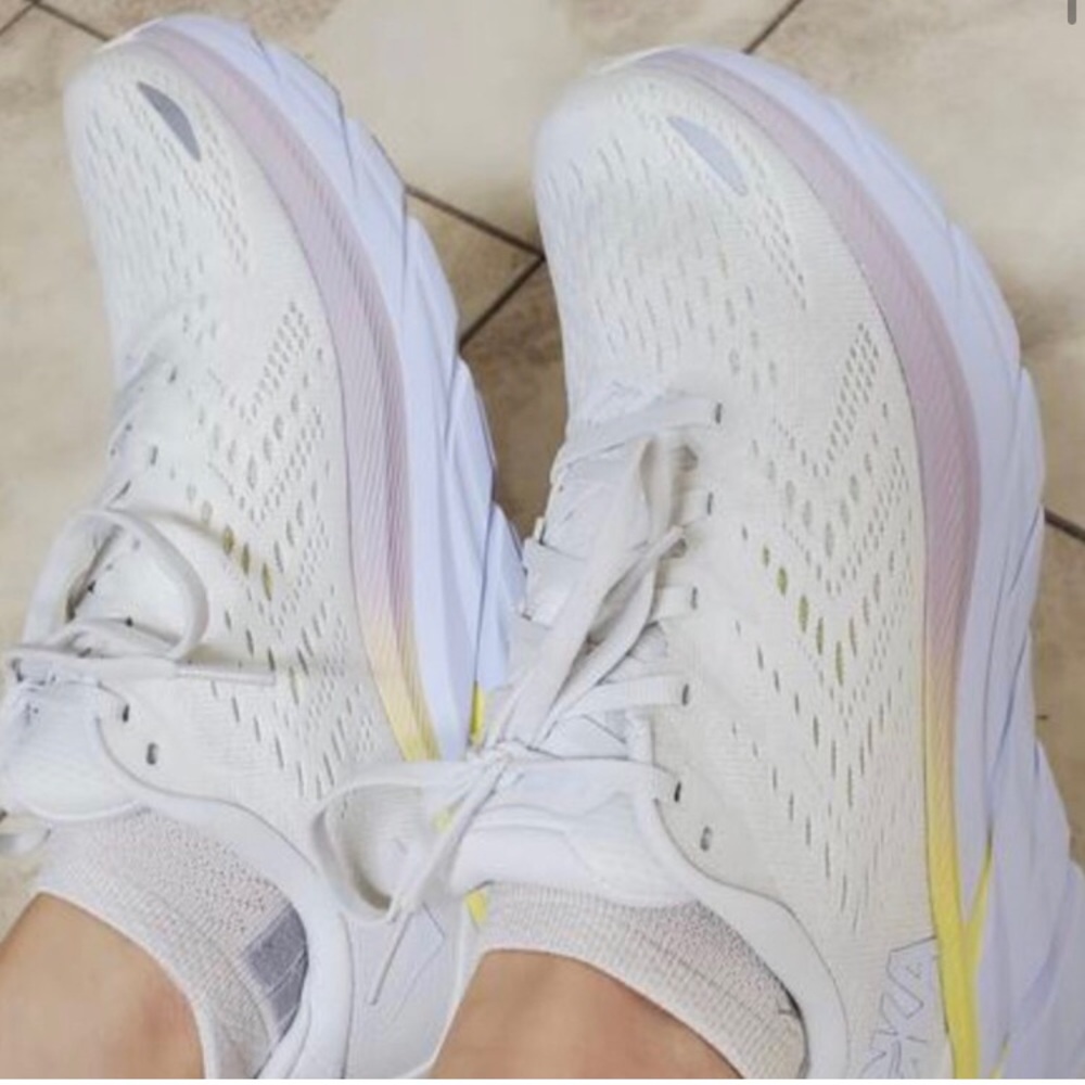 Hoka Clifton 8, size 9.5